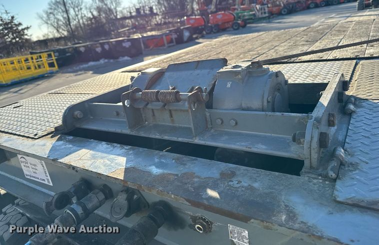 image for item DW2483 2013 Trail-eze TE70HT drop deck hydraulic tail equipment trailer