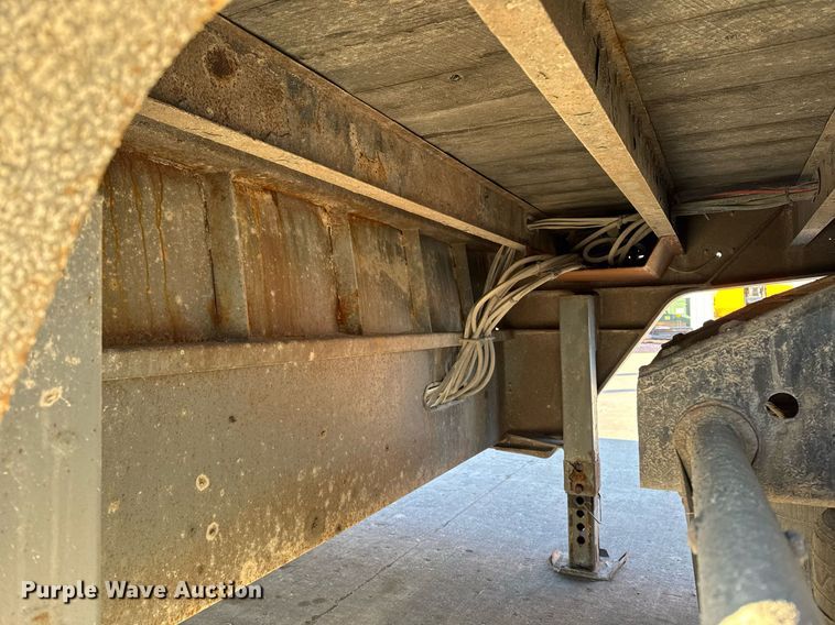 image for item DW2483 2013 Trail-eze TE70HT drop deck hydraulic tail equipment trailer