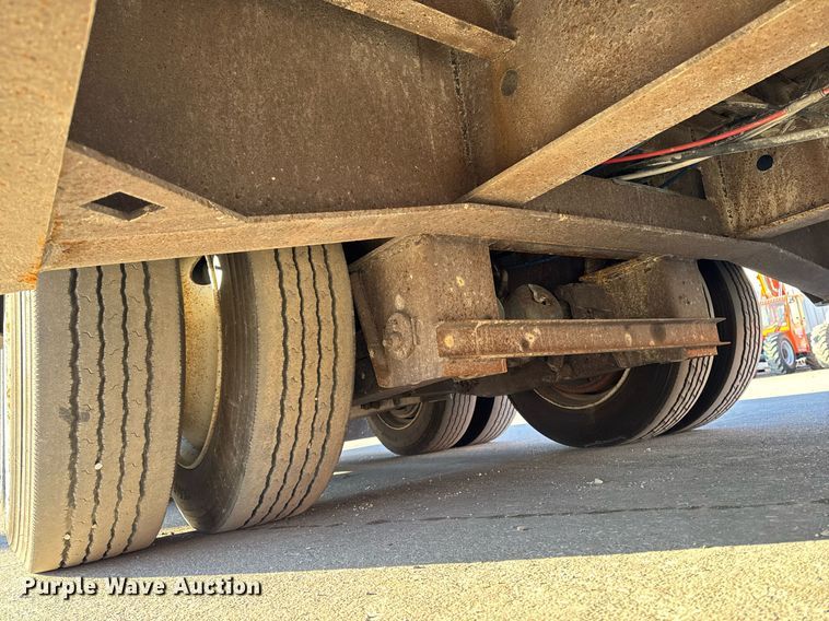 image for item DW2483 2013 Trail-eze TE70HT drop deck hydraulic tail equipment trailer