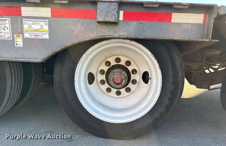 image for item DW2483 2013 Trail-eze TE70HT drop deck hydraulic tail equipment trailer