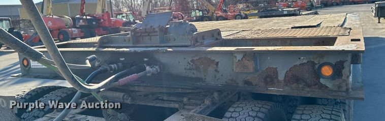 image for item DW2484 2013 Trail-eze TE70HT drop deck hydraulic tail equipment trailer