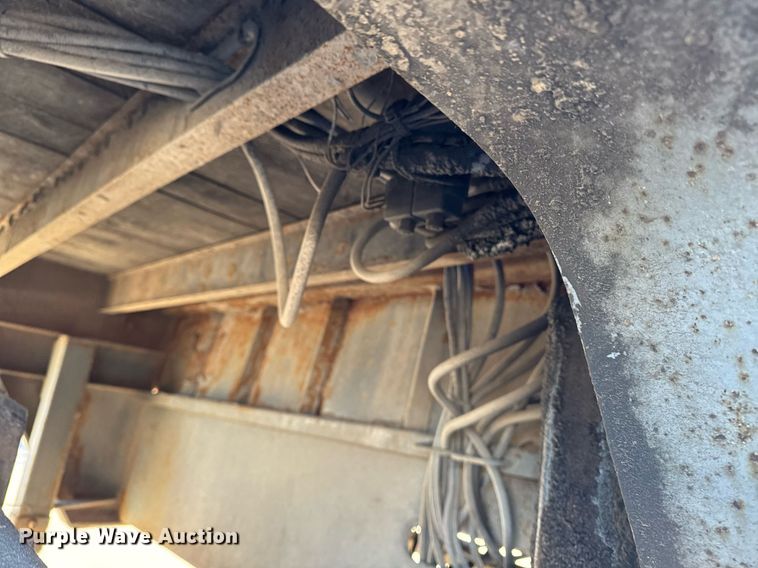 image for item DW2484 2013 Trail-eze TE70HT drop deck hydraulic tail equipment trailer