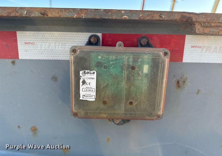 image for item DW2484 2013 Trail-eze TE70HT drop deck hydraulic tail equipment trailer