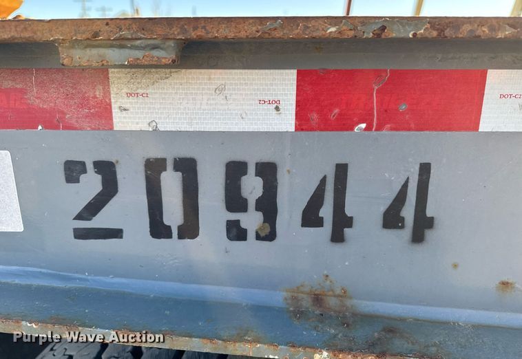 image for item DW2484 2013 Trail-eze TE70HT drop deck hydraulic tail equipment trailer