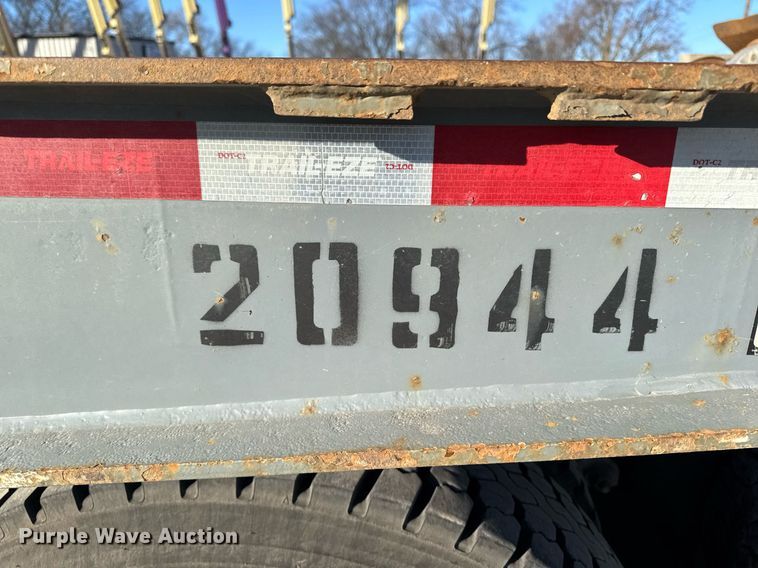 image for item DW2484 2013 Trail-eze TE70HT drop deck hydraulic tail equipment trailer