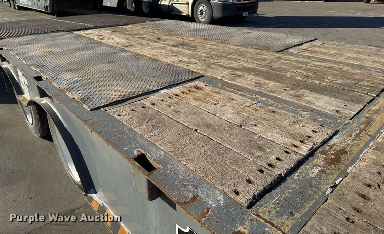 image for item DW2484 2013 Trail-eze TE70HT drop deck hydraulic tail equipment trailer