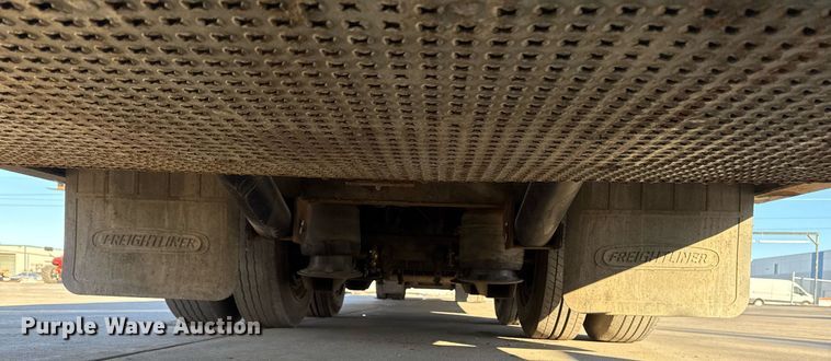 image for item DW2484 2013 Trail-eze TE70HT drop deck hydraulic tail equipment trailer