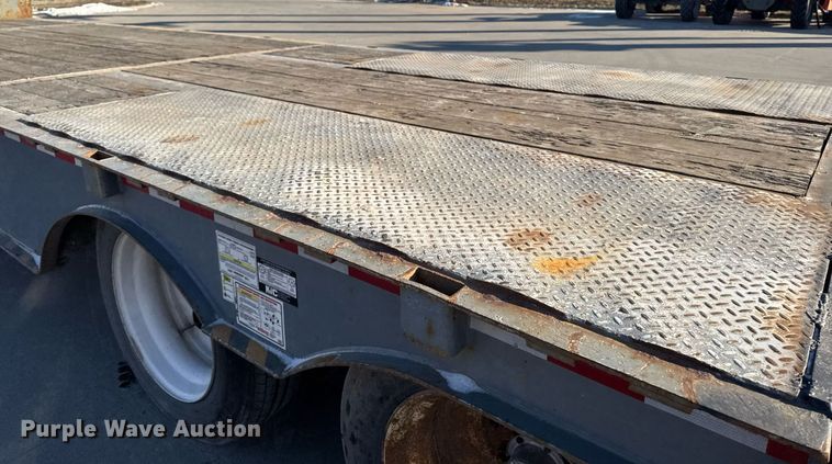 image for item DW2484 2013 Trail-eze TE70HT drop deck hydraulic tail equipment trailer