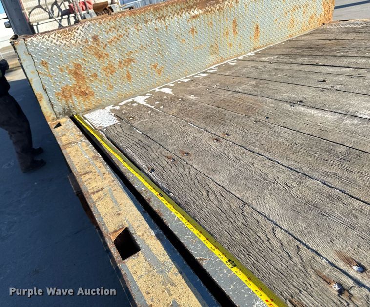 image for item DW2484 2013 Trail-eze TE70HT drop deck hydraulic tail equipment trailer