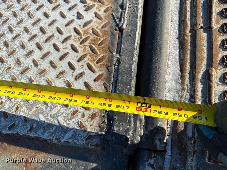 image for item DW2484 2013 Trail-eze TE70HT drop deck hydraulic tail equipment trailer