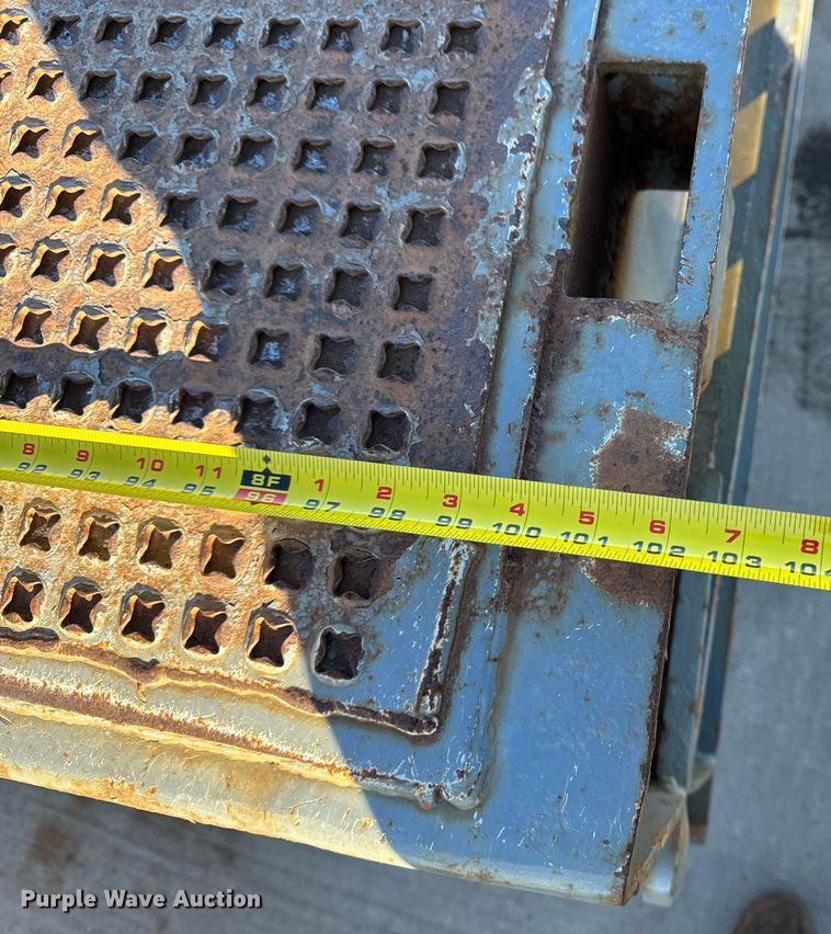 image for item DW2484 2013 Trail-eze TE70HT drop deck hydraulic tail equipment trailer