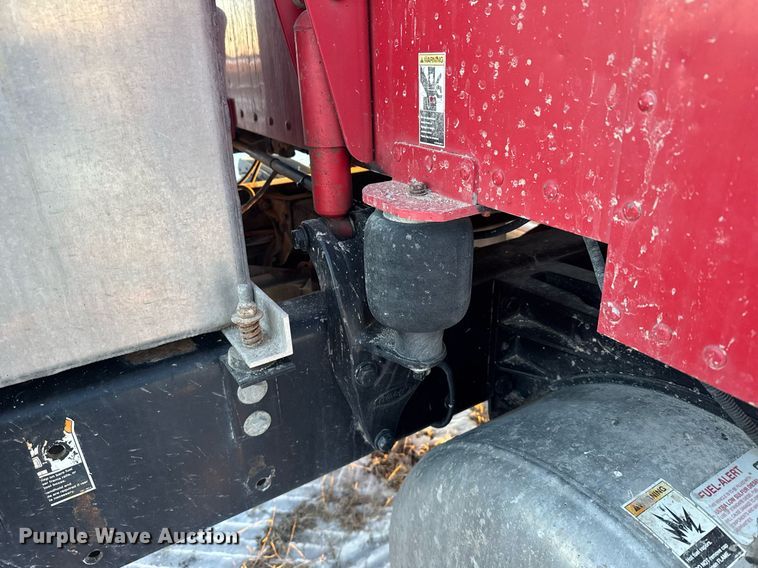 image for item DX3945 2009 Peterbilt 388 semi truck