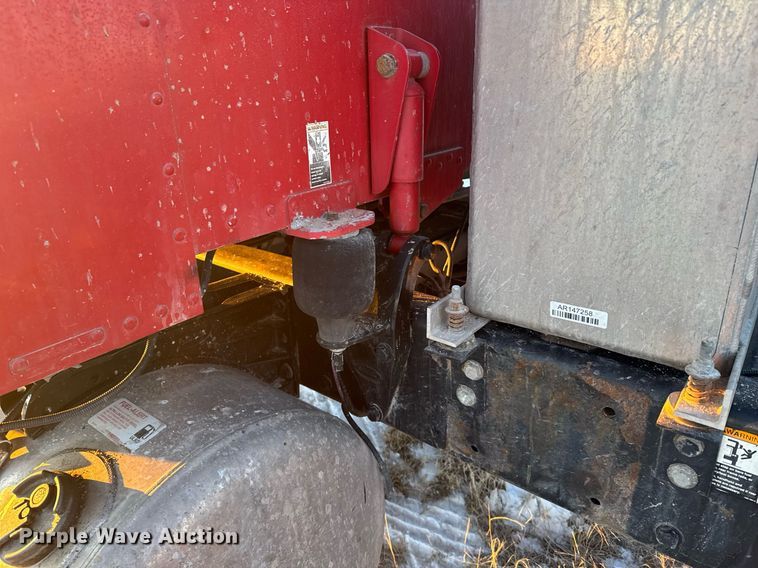 image for item DX3945 2009 Peterbilt 388 semi truck