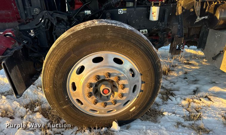 image for item DX3945 2009 Peterbilt 388 semi truck