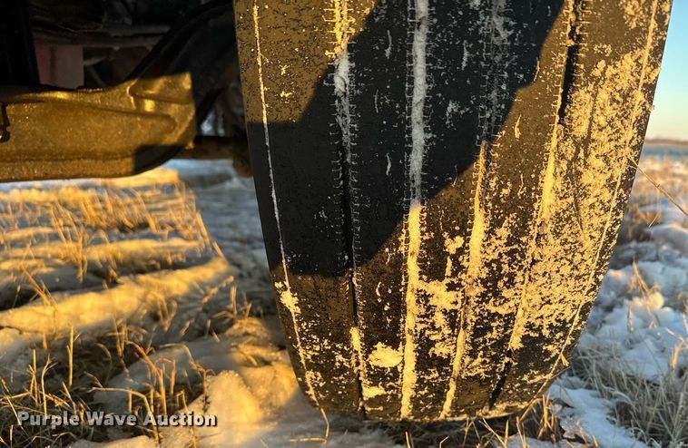 image for item DX3945 2009 Peterbilt 388 semi truck