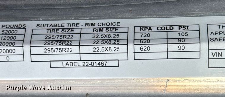 image for item DX3945 2009 Peterbilt 388 semi truck