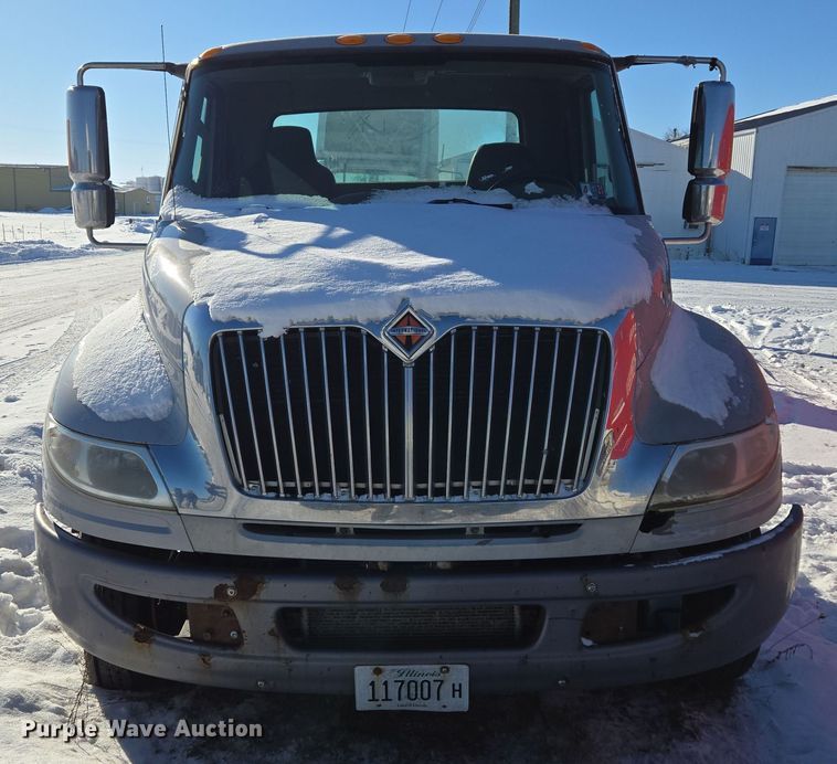 image for item EC3951 2012 International 4300 truck cab and chassis