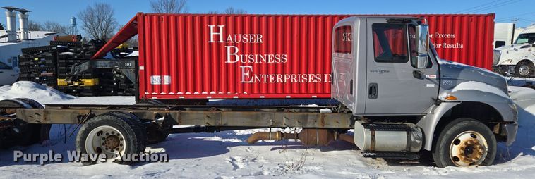 image for item EC3951 2012 International 4300 truck cab and chassis