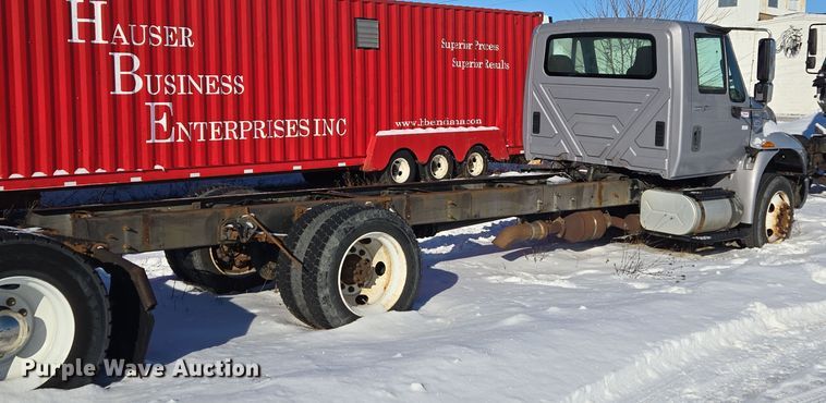 image for item EC3951 2012 International 4300 truck cab and chassis