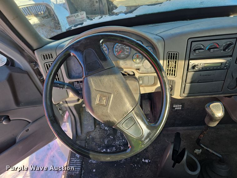 image for item EC3951 2012 International 4300 truck cab and chassis