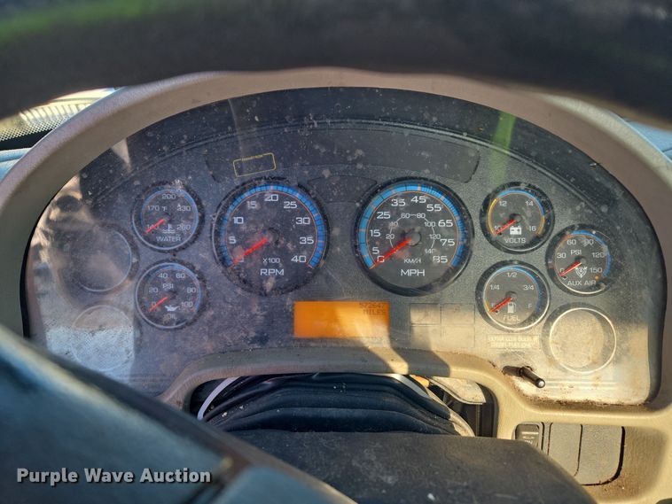 image for item EC3951 2012 International 4300 truck cab and chassis