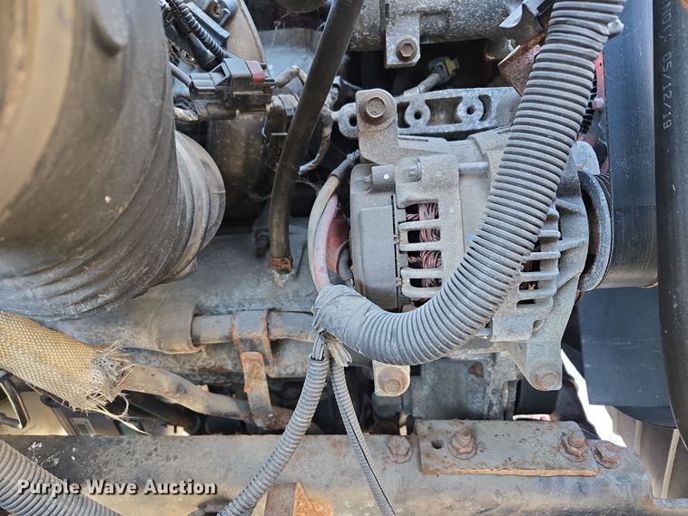 image for item EC3951 2012 International 4300 truck cab and chassis