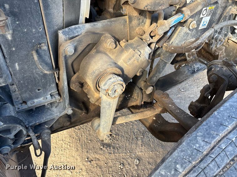 image for item EE0022 2005 Peterbilt 379 semi truck