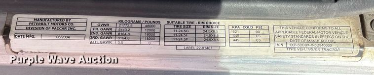 image for item EE0022 2005 Peterbilt 379 semi truck