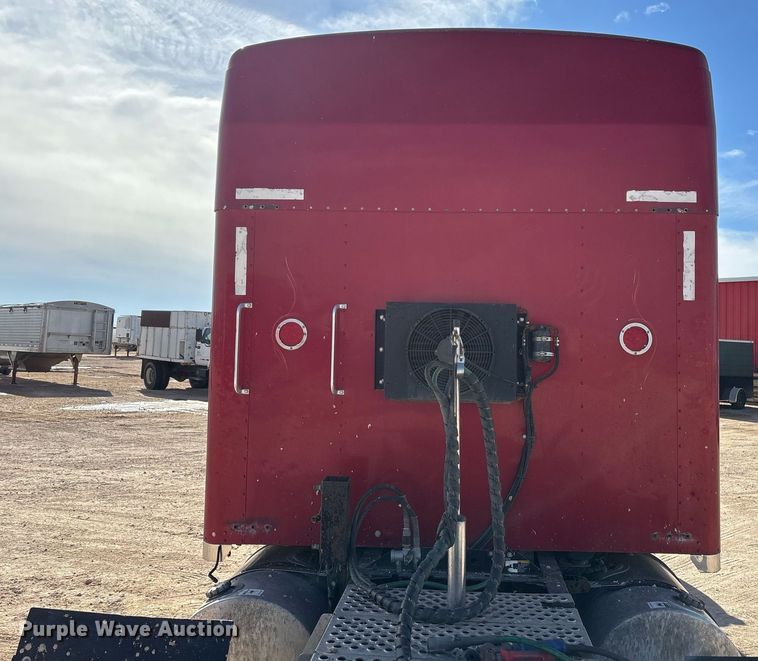 image for item EE0025 2003 Kenworth W900L semi truck