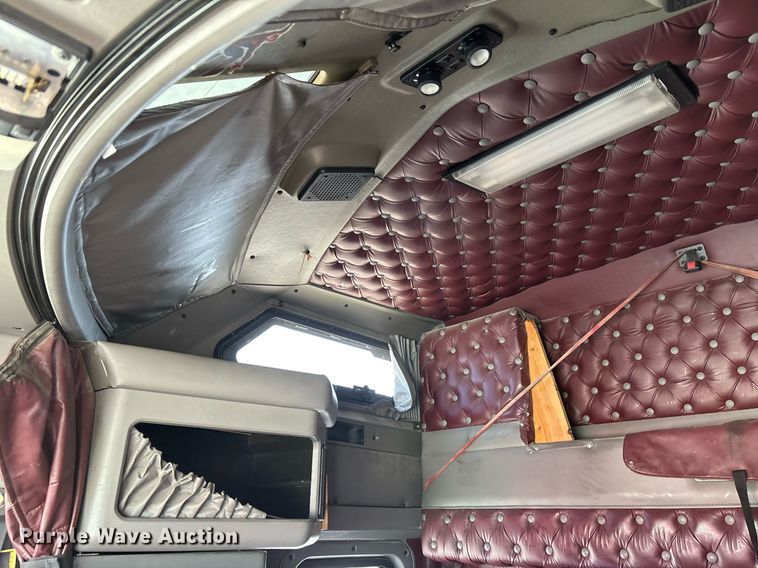 image for item EE0025 2003 Kenworth W900L semi truck