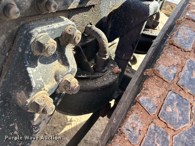 image for item EE0025 2003 Kenworth W900L semi truck