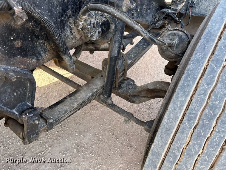 image for item EE0025 2003 Kenworth W900L semi truck