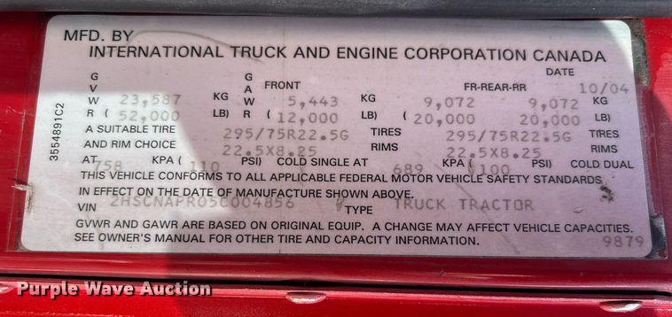 image for item EE0026 2005 International 9400i semi truck