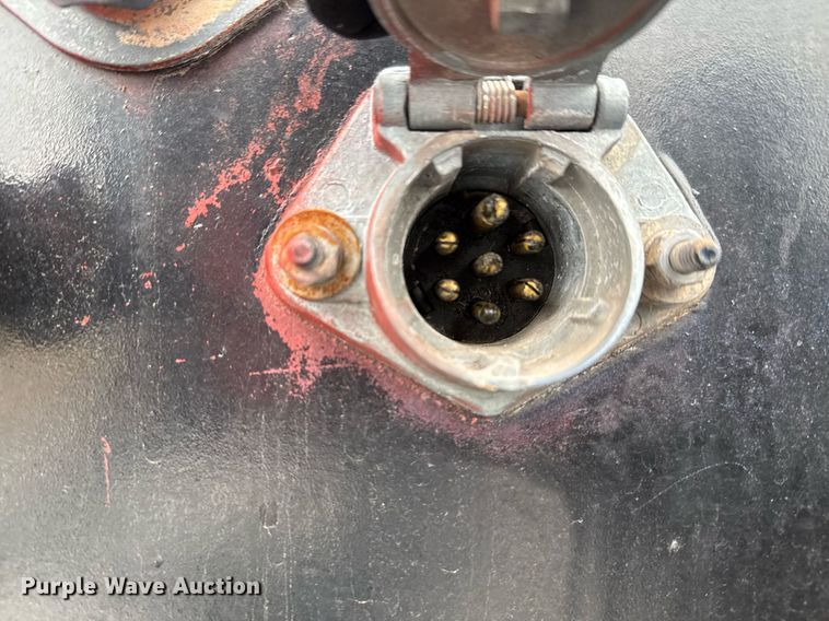 image for item EG2468 1987 Ledwell & Sons Enterprises flatbed trailer