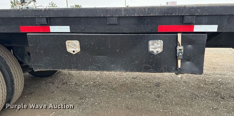 image for item EG2468 1987 Ledwell & Sons Enterprises flatbed trailer