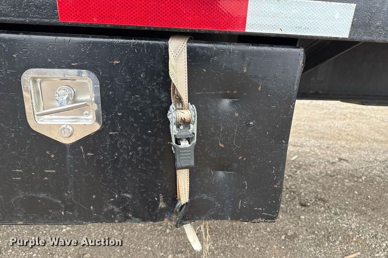 image for item EG2468 1987 Ledwell & Sons Enterprises flatbed trailer