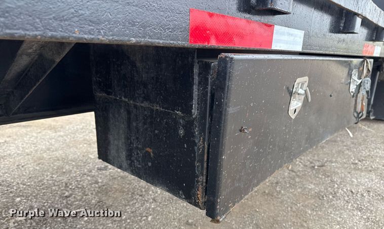 image for item EG2468 1987 Ledwell & Sons Enterprises flatbed trailer