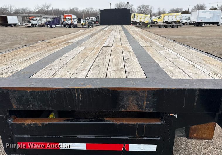 image for item EG2468 1987 Ledwell & Sons Enterprises flatbed trailer