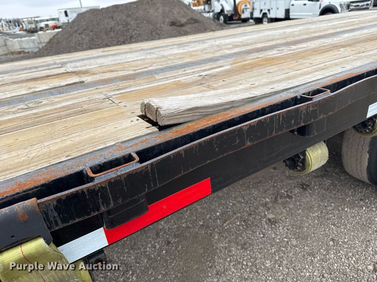 image for item EG2468 1987 Ledwell & Sons Enterprises flatbed trailer