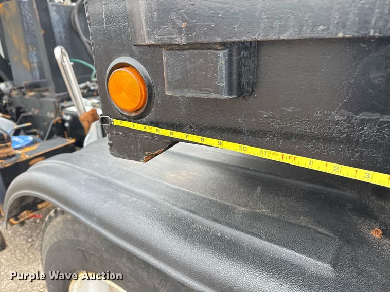 image for item EG2468 1987 Ledwell & Sons Enterprises flatbed trailer