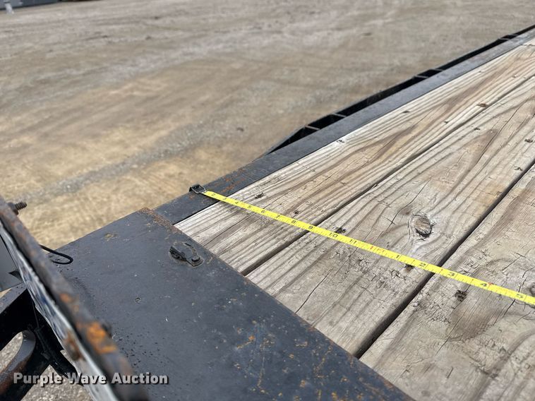 image for item EG2468 1987 Ledwell & Sons Enterprises flatbed trailer