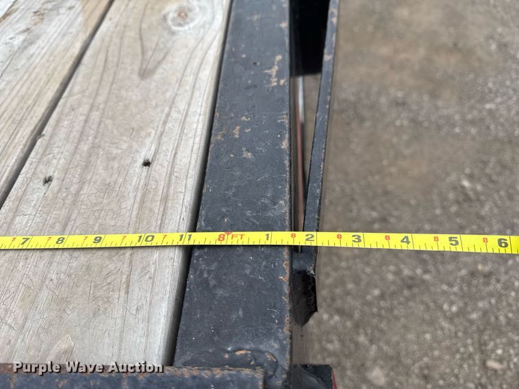 image for item EG2468 1987 Ledwell & Sons Enterprises flatbed trailer