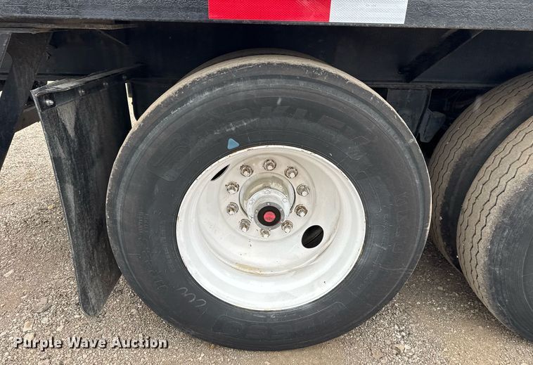 image for item EG2468 1987 Ledwell & Sons Enterprises flatbed trailer