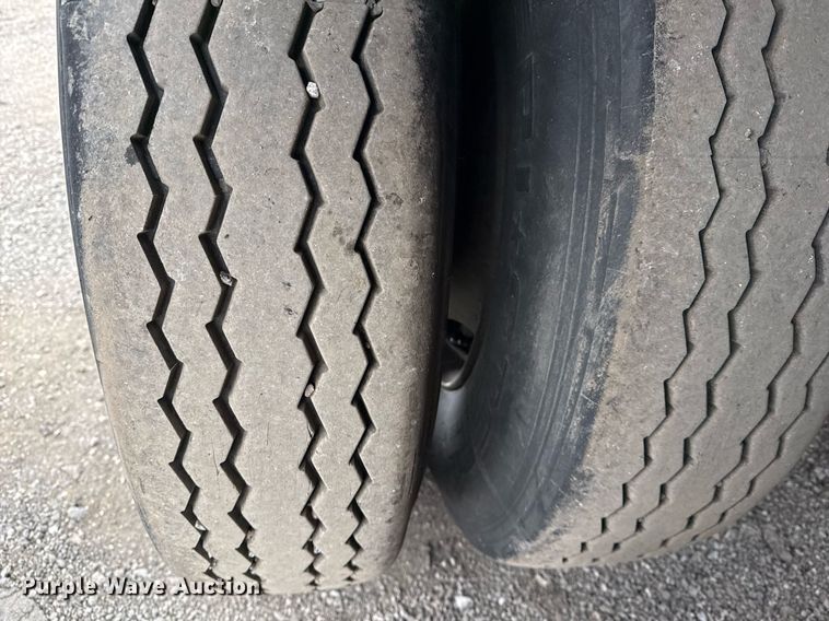 image for item EG2468 1987 Ledwell & Sons Enterprises flatbed trailer