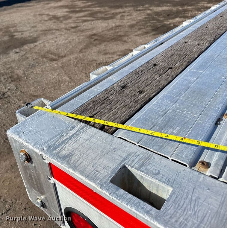 image for item EG2474 2014 Great Dane flatbed trailer