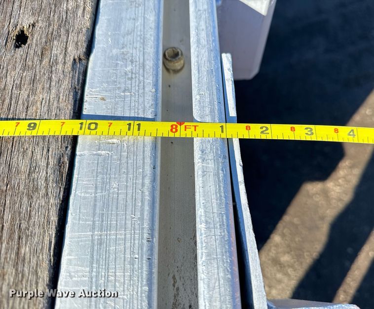 image for item EG2474 2014 Great Dane flatbed trailer