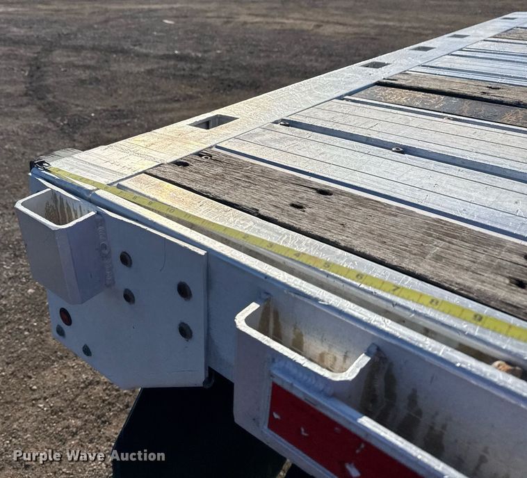 image for item EG2474 2014 Great Dane flatbed trailer