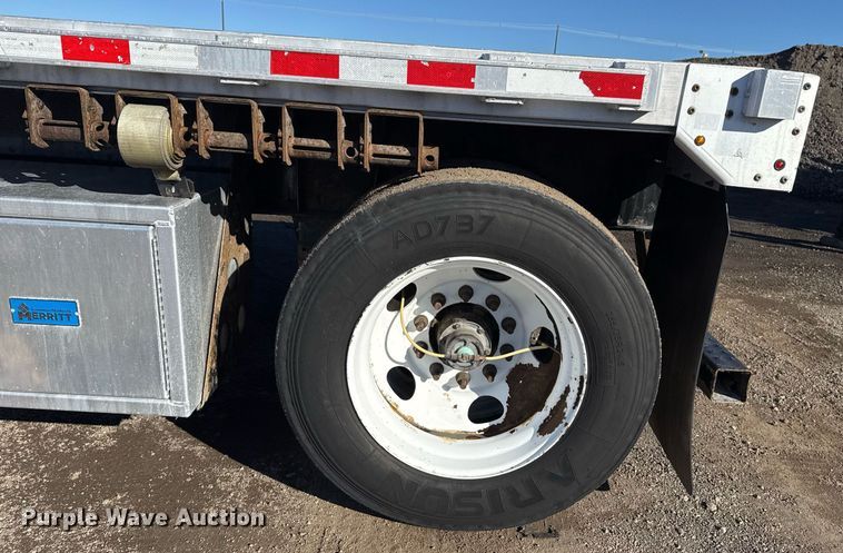 image for item EG2474 2014 Great Dane flatbed trailer