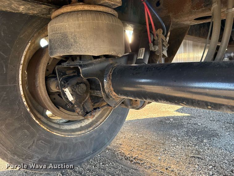 image for item EG2474 2014 Great Dane flatbed trailer