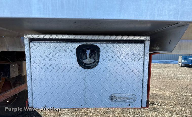 image for item EG2475 2012 Dragon Products Trailers vacuum trailer